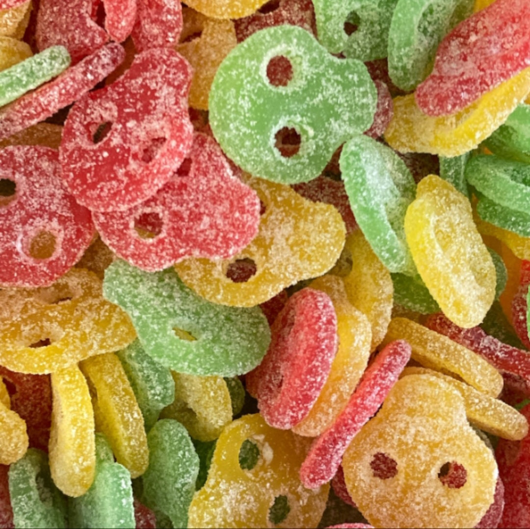 Skull sweets - 100g, comes in 7 flavours, minimum of 300g, and will all be put in the same bag